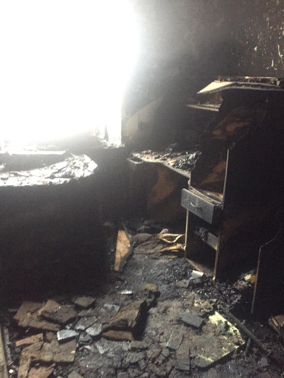 Фото Появились фото и видео с места гибели детей в пожаре под Новосибирском 4